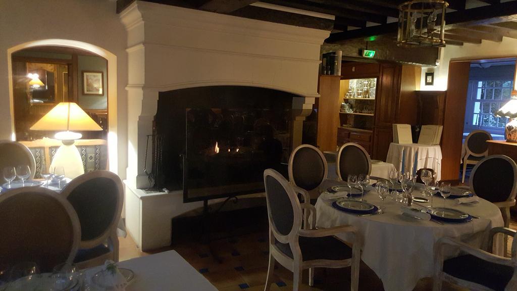 Logis - Hotel & Restaurant Le Gonfalon Germigny-l'Eveque Zewnętrze zdjęcie
