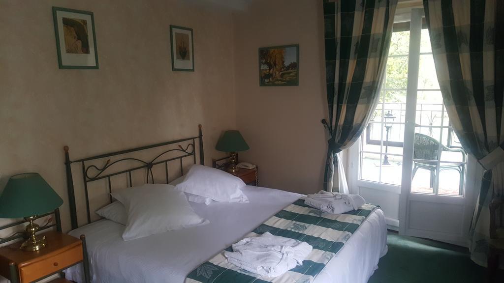 Logis - Hotel & Restaurant Le Gonfalon Germigny-l'Eveque Zewnętrze zdjęcie